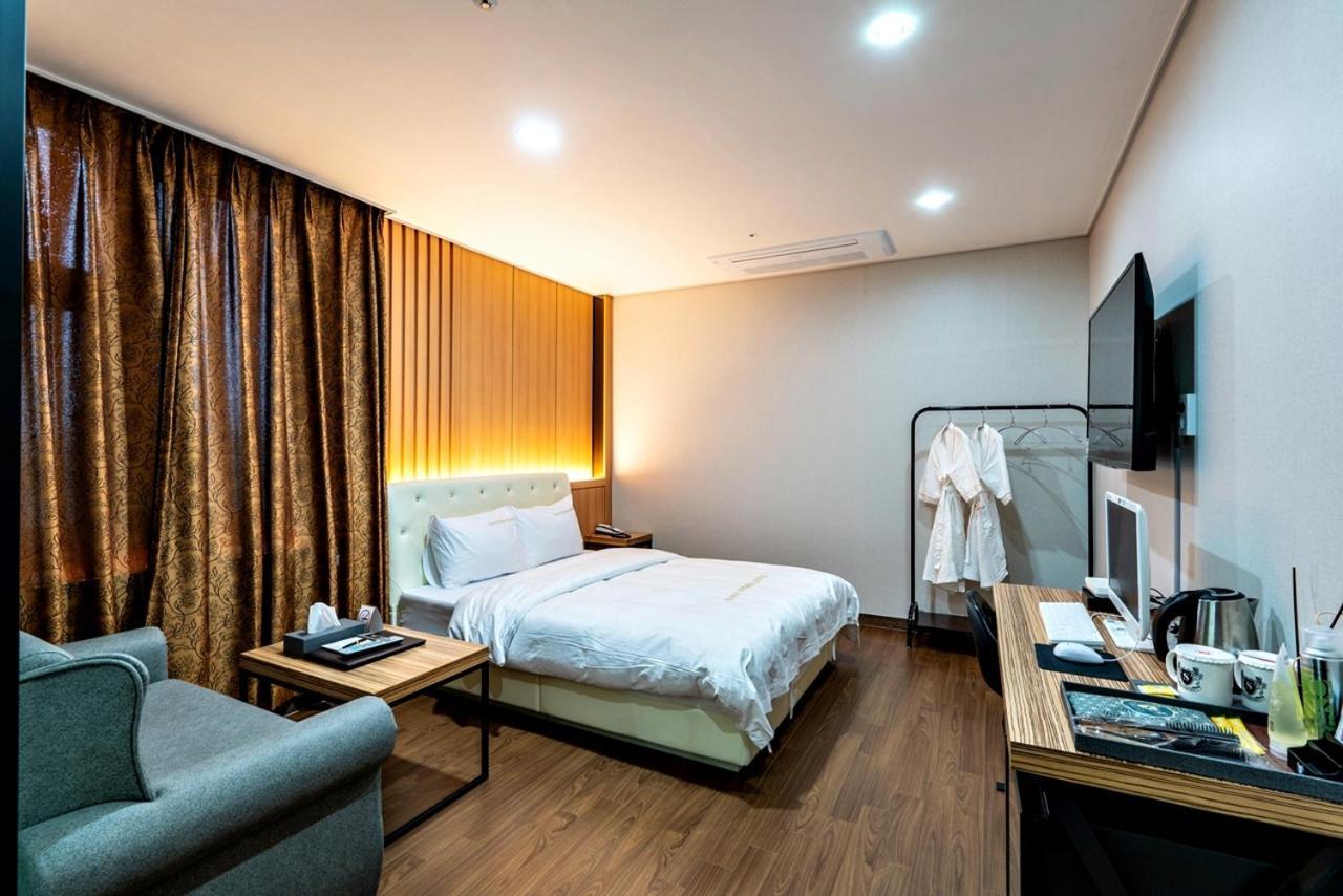 Siheung Seoul Tourist Hotel エクステリア 写真